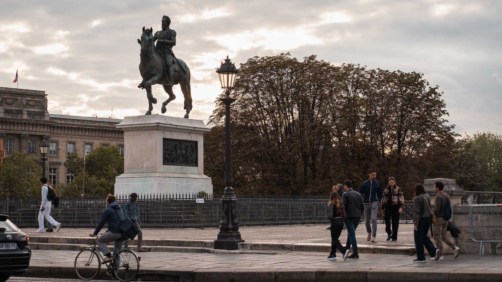 Equestrian Statue of Henri IV, Paris
