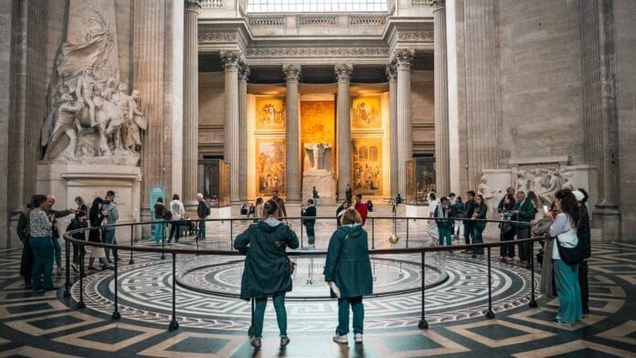 The Foucault Pendulum at the Paris Pantheon The Foucault Pendulum at the Paris Pantheon