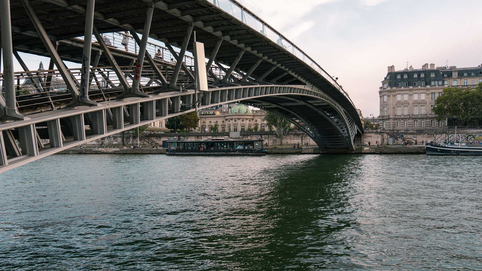 Passerelle Léopold-Sédar-Senghor Paris