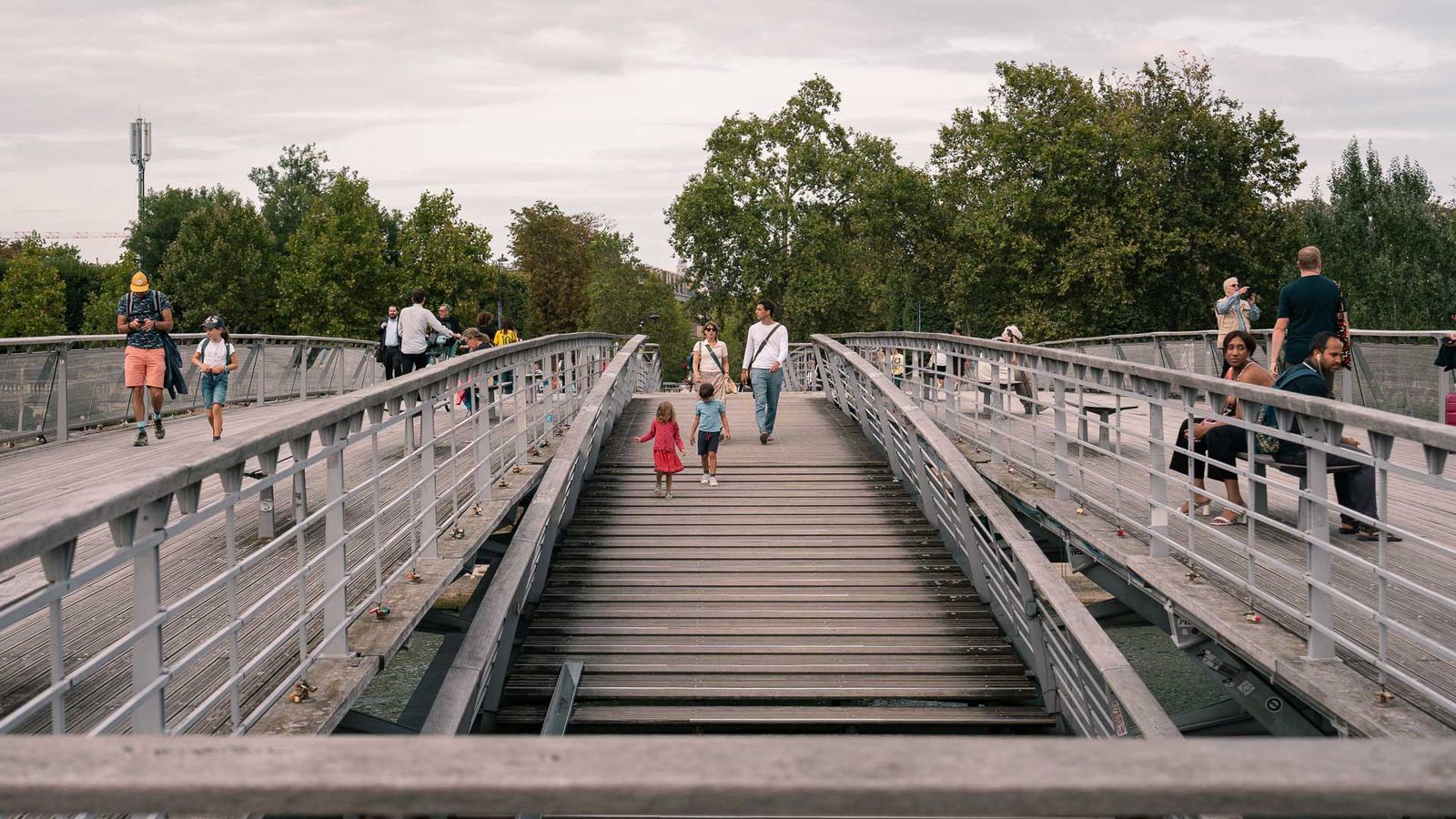 Passerelle Léopold-Sédar-Senghor Paris