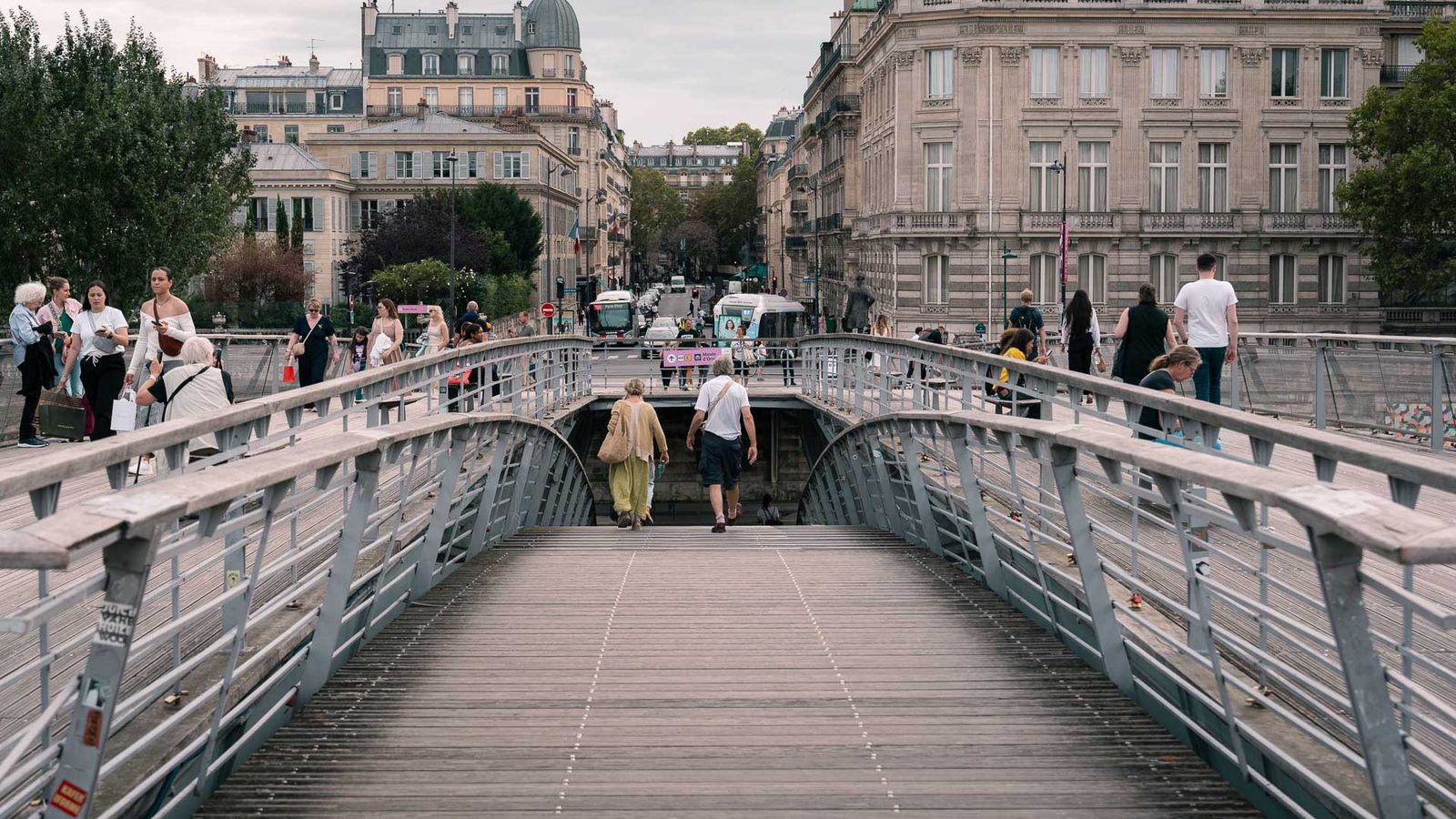 Passerelle Léopold-Sédar-Senghor Paris
