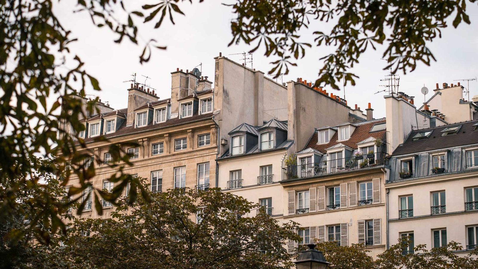 Place Dauphine, Paris Place Dauphine, Paris