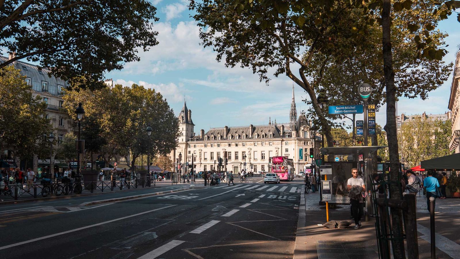 Place Saint Michel, Paris Place Saint Michel, Paris