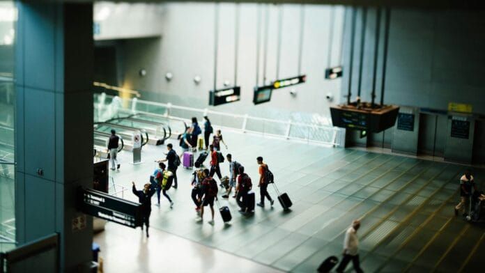 How to Get from Beauvais Airport to Paris