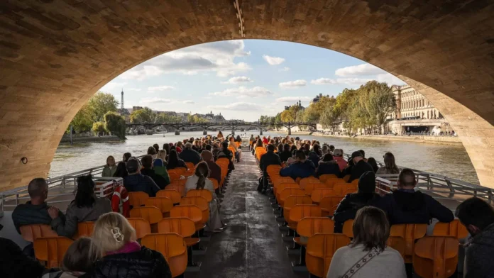 Best Landmarks to See from the Seine River