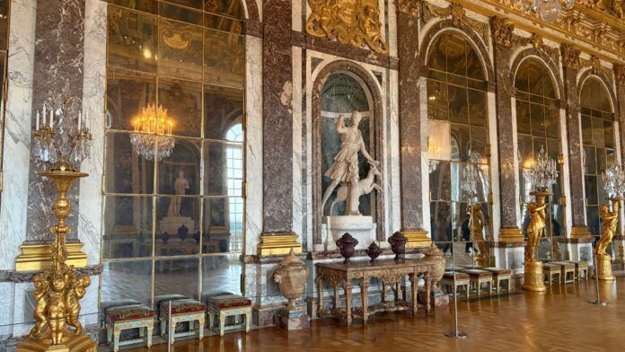 Hall of Mirrors, Versailles