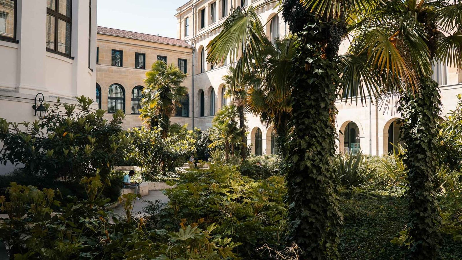 Saint-Lazare Garden Saint-Lazare Garden