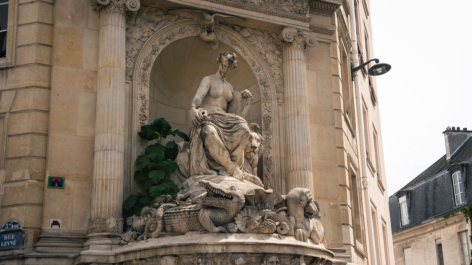 fontaine Cuvier, Paris